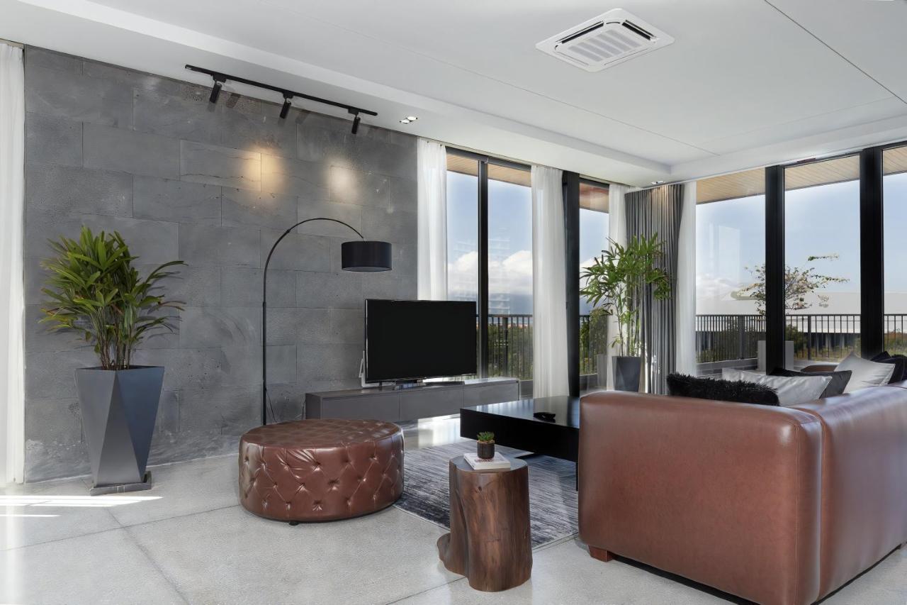 The Sense Apartment - Modern, Near My An Beach Danang Exterior photo