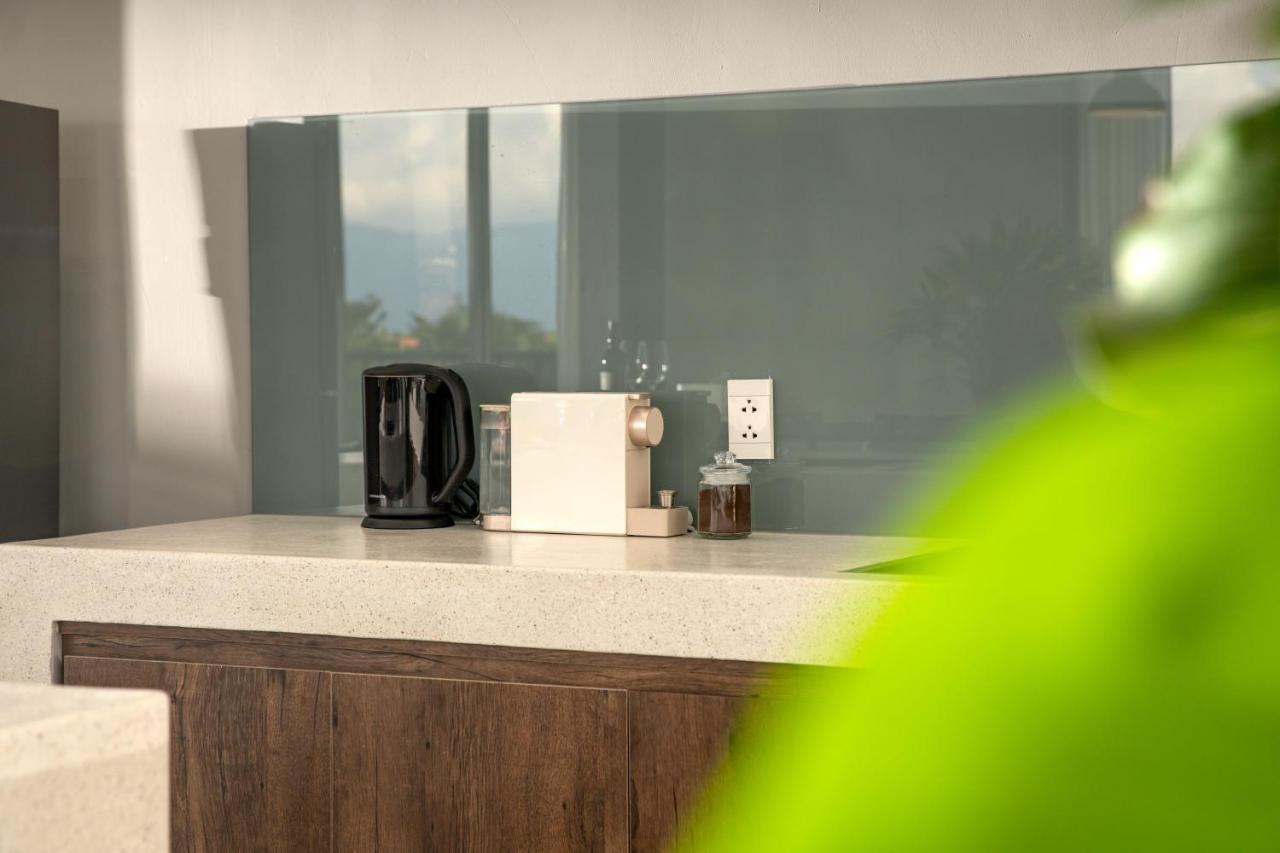 The Sense Apartment - Modern, Near My An Beach Danang Exterior photo